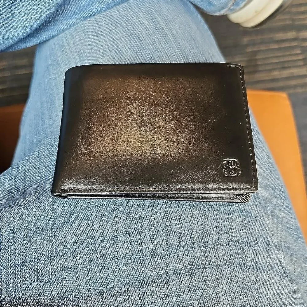 Men's Leather Wallet - Thin Sleek Casual Bifold with 6 Credit Card Pockets